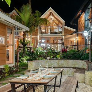 Bungalow Garden View